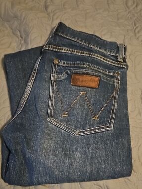 Wrangler Dark Blue Denim Jeans with White Contrast Stitching